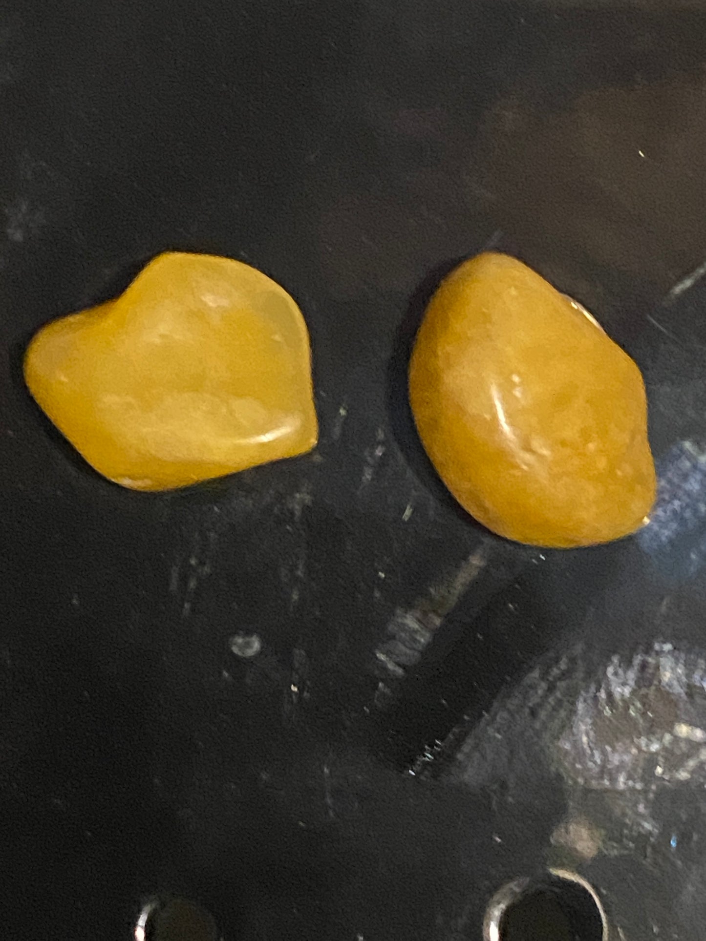 Honey calcite