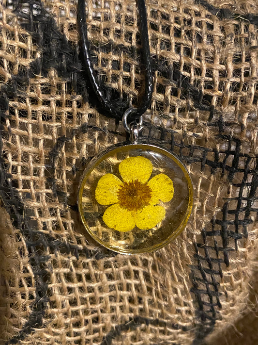 Pressed flower necklace