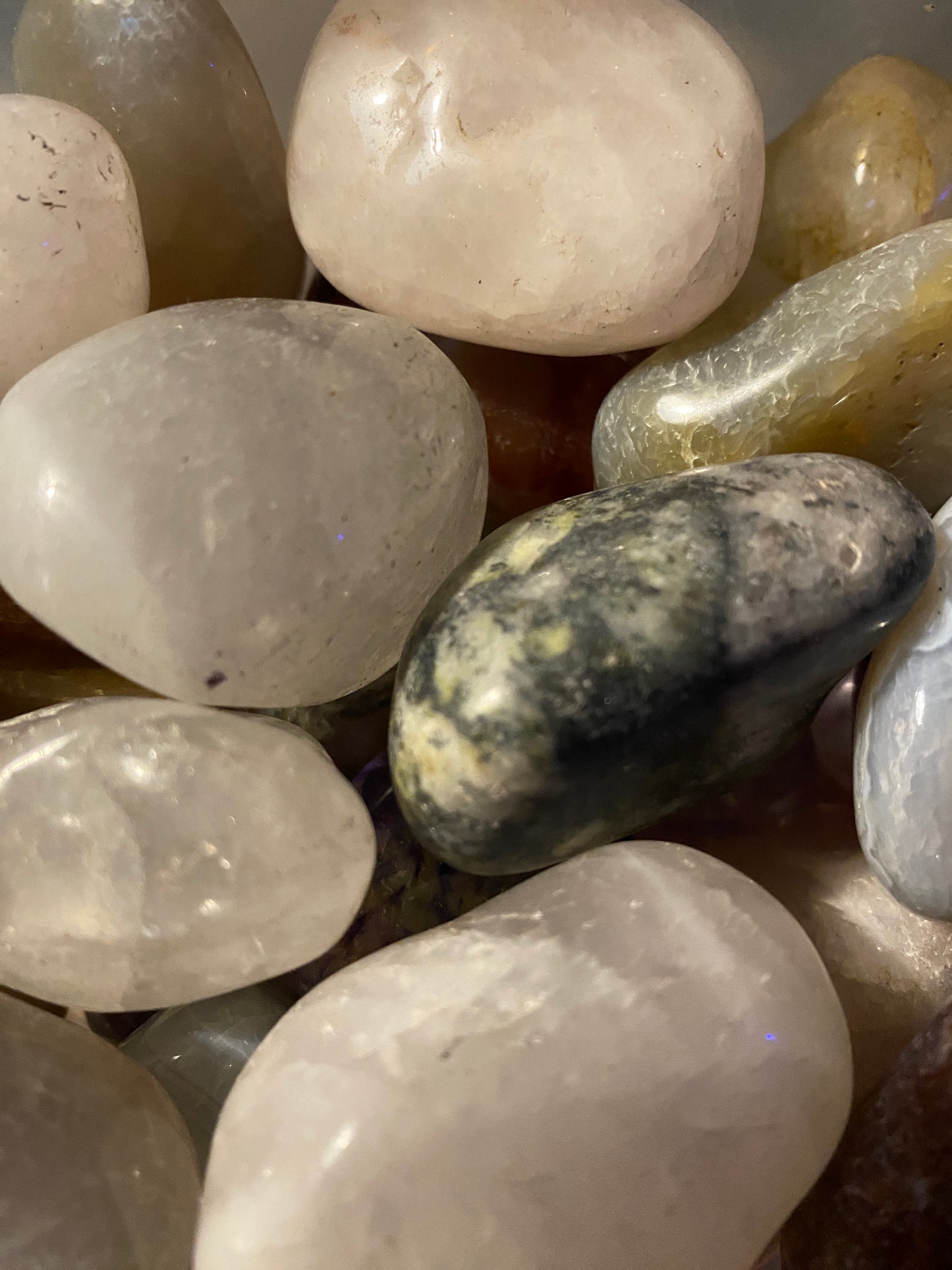 Large Mix polished Agate